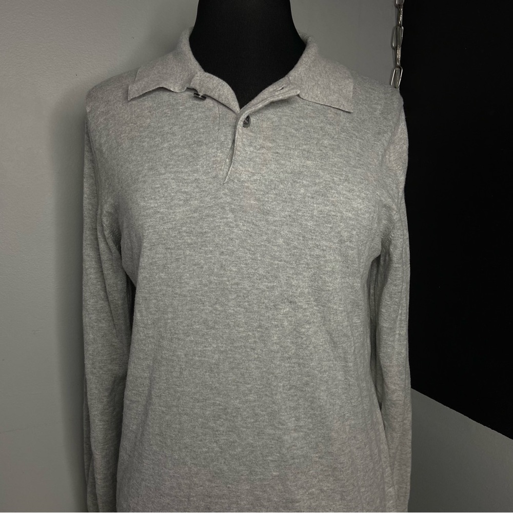 Gap grey long sleeve tee